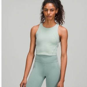 Lululemon invigorate tank size 8
